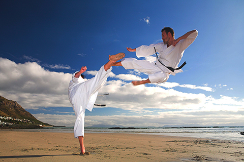 阿里和京东能否填好电商投资圈公认的两大坑？