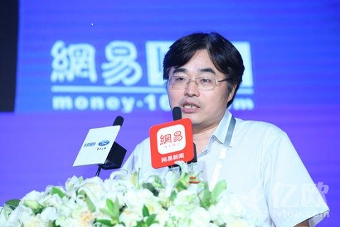 易剑东:要把中国制造业优势迁移到中国体育产业上